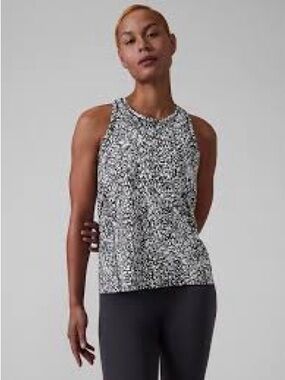 Athleta Ultimate Train Black & White Printed High-Neck Tank Size Medium